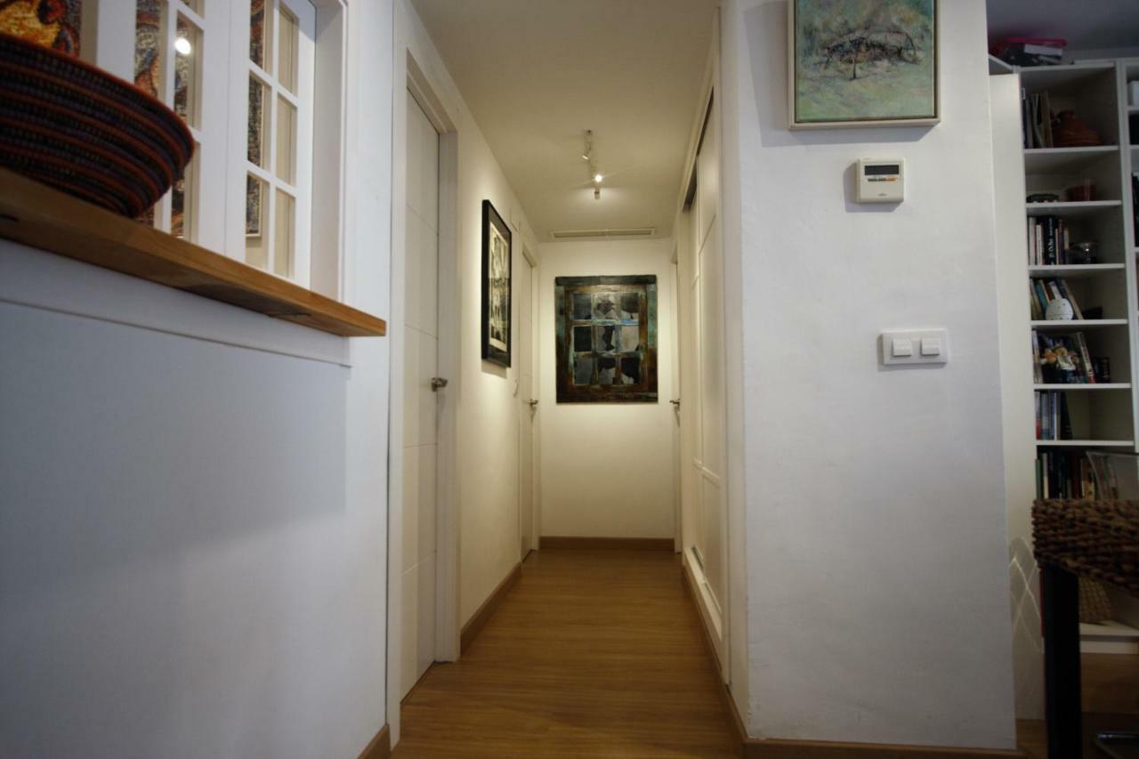 Bonito Apart. Con Parking Y Piscina Mairena del Aljarafe Exterior photo