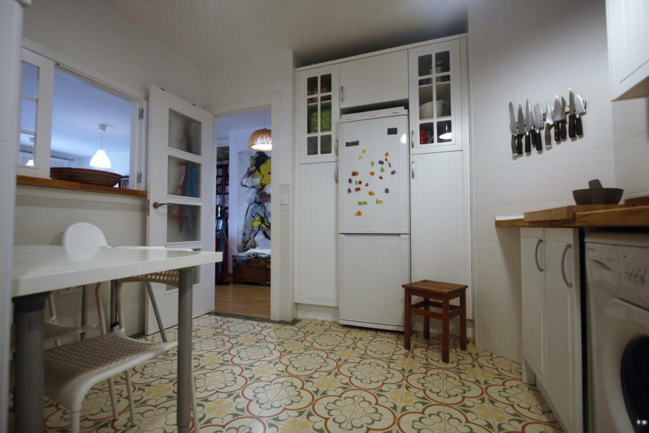 Bonito Apart. Con Parking Y Piscina Mairena del Aljarafe Exterior photo