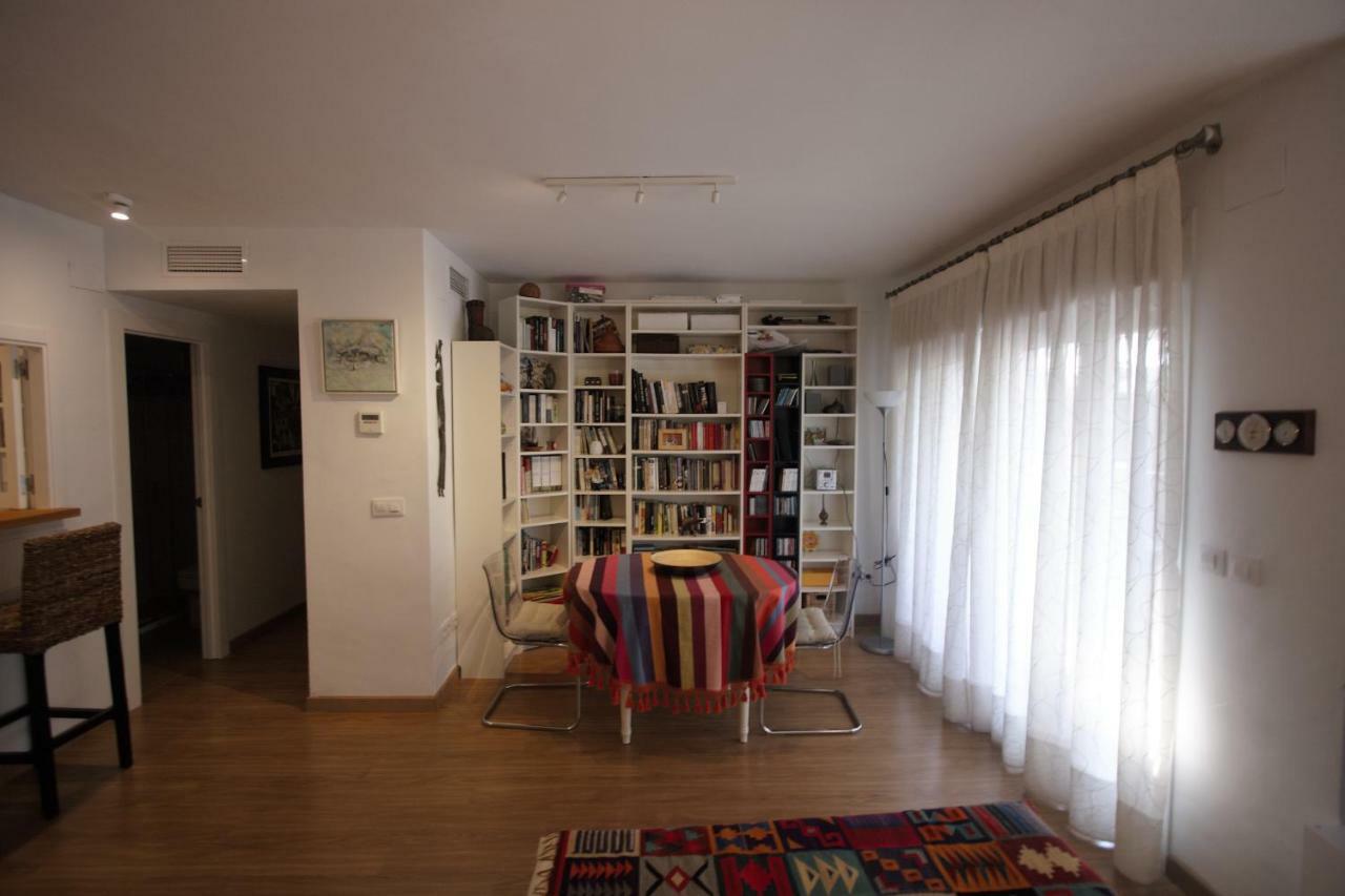 Bonito Apart. Con Parking Y Piscina Mairena del Aljarafe Exterior photo