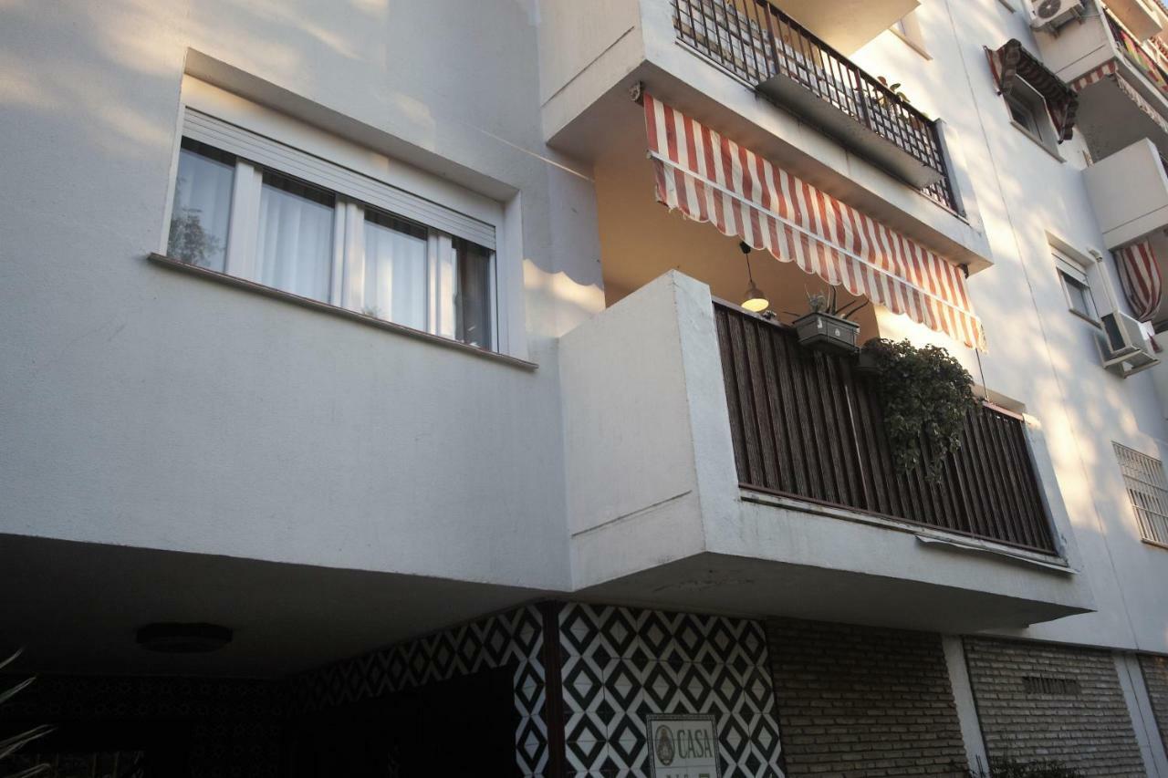 Bonito Apart. Con Parking Y Piscina Mairena del Aljarafe Exterior photo